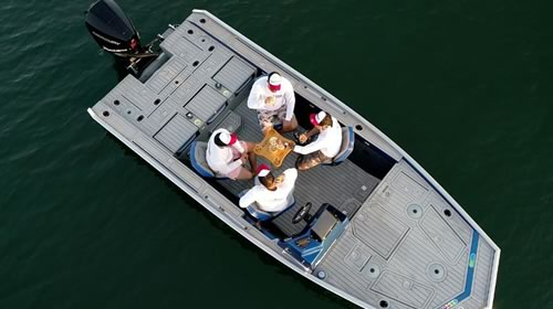 O Baralho e a Isca: Uma Conexão Entre Jogar Poker e a Pesca